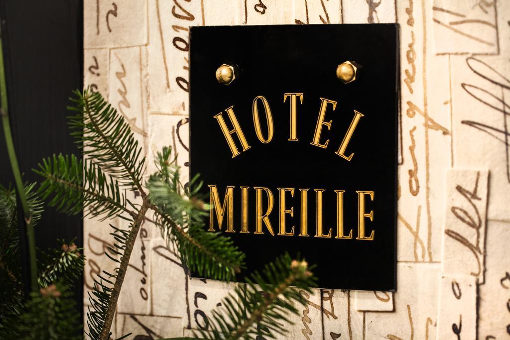 Le Mireille Hotel Paris Exterior photo